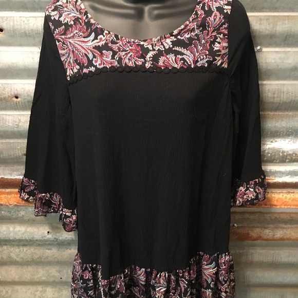 Black & Floral Tunic - Picture 1 of 2